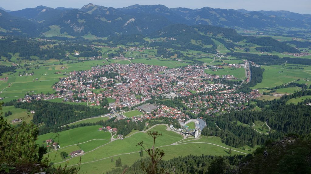 Blick auf Oberstdorf vom Aussichtspunkt &quot;Kanzel&quot; am Schattenberg