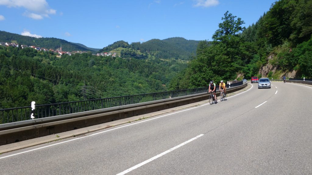Auf der Brücke übers Murgtal bei Langenbrand